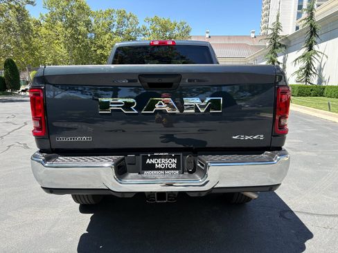Used 2026 RAM 2500 Big Horn AWD/4WD image 9