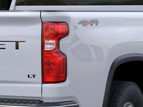 New 2026 Chevrolet Silverado 3500 LT w/ Safety Package AWD/4WD image 11