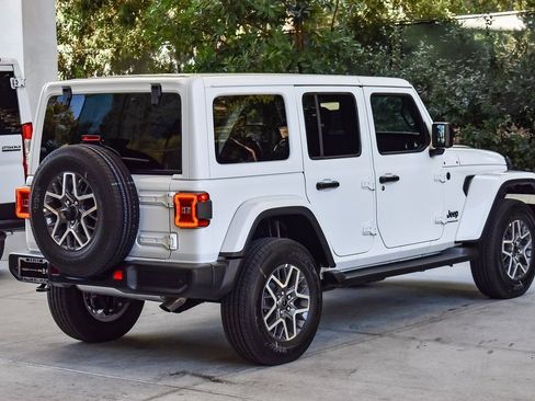 New 2025 Jeep Wrangler Sahara image 6