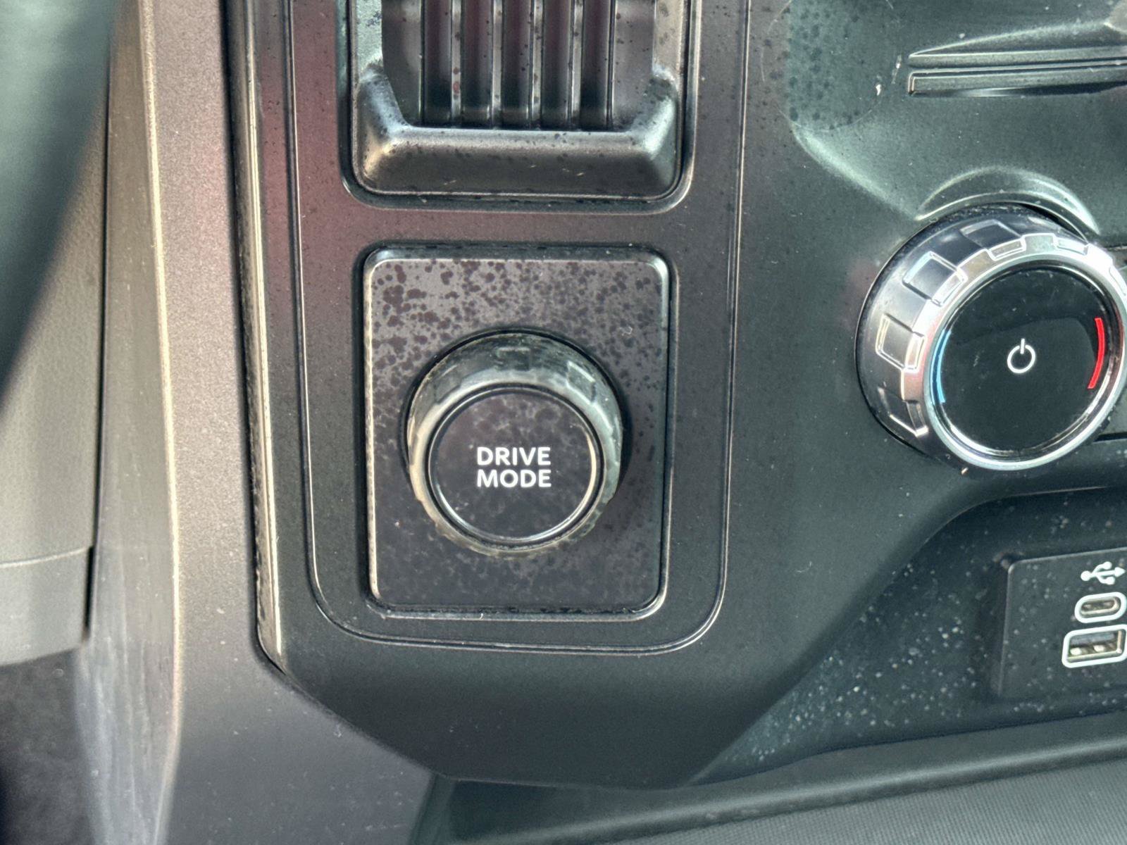 Used 2025 Ford F150 XLT w/ Equipment Group 301A Standard RWD image 23