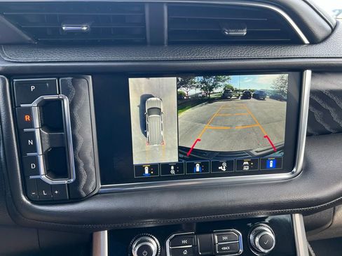 Used 2024 GMC Yukon Denali image 38