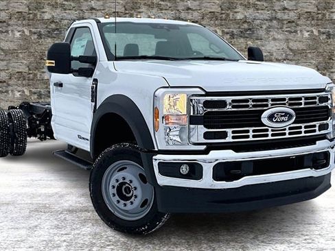 New 2025 Ford F550 4x4 Regular Cab Super Duty w/ XL Chrome Package image 1