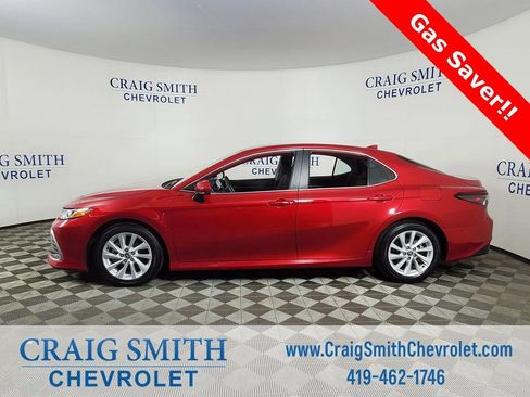 Used 2024 Toyota Camry LE image 2