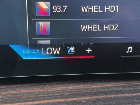 New 2026 BMW X5 M60i w/ Climate Comfort Package AWD/4WD image 24