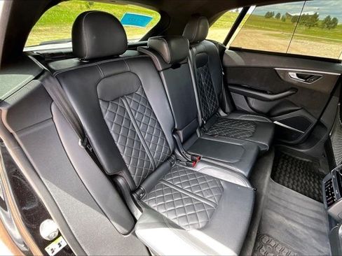 Used 2020 Audi SQ8 Prestige AWD/4WD image 25
