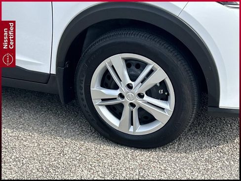 Certified 2025 Nissan Kicks Play S FWD image 9