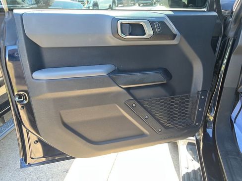 Used 2021 Ford Bronco Big Bend w/ Sasquatch Package image 11