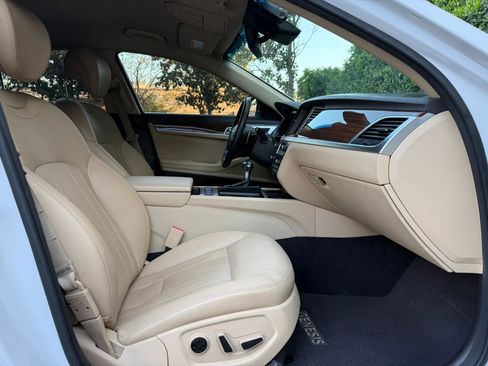 Used 2018 Genesis G80 3.8 image 16