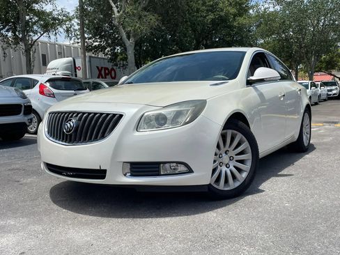 Used 2013 Buick Regal Premium FWD image 2
