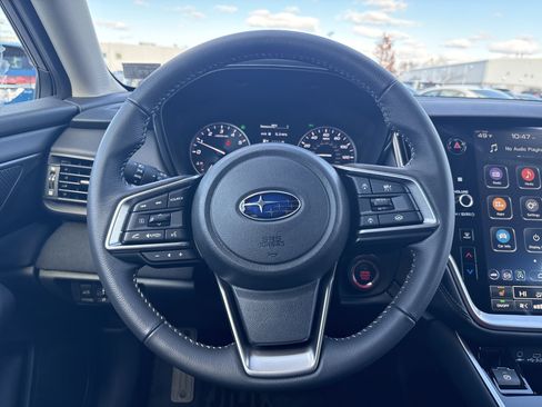 Used 2025 Subaru Outback Premium image 18