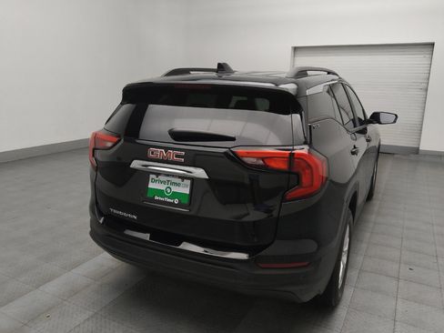 Used 2018 GMC Terrain SLE w/ Driver Convenience Package image 9