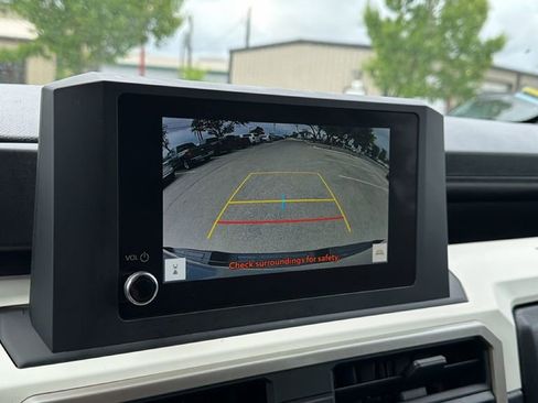 Certified 2024 Toyota Tacoma TRD Off-Road image 30