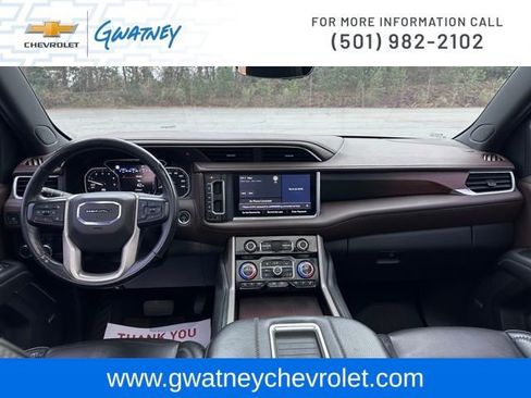 Used 2021 GMC Yukon Denali w/ Denali Premium Package image 27