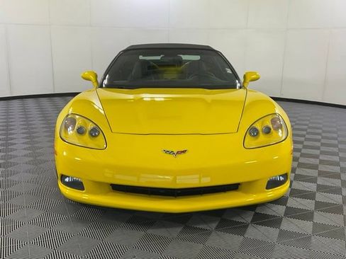 Used 2007 Chevrolet Corvette Convertible w/ Preferred Equipment Group RWD image 2