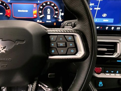 Used 2025 Ford Mustang GT Premium image 21