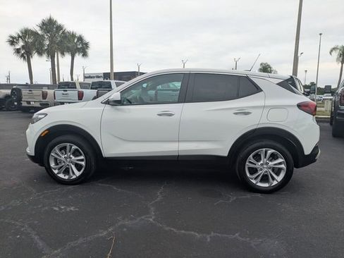Used 2023 Buick Encore GX Preferred w/ Cold Weather Comfort Package FWD image 7
