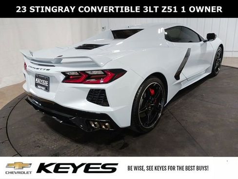 Used 2023 Chevrolet Corvette Stingray Premium Conv w/ Z51 Performance Package RWD image 9