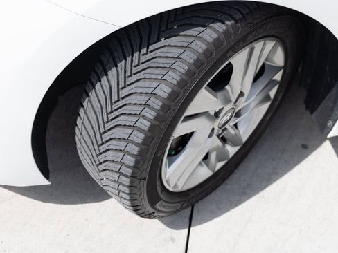 Used 2020 Hyundai Elantra SEL w/ Cargo Package (C1) FWD image 8