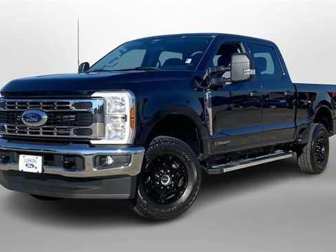 Used 2024 Ford F250 XLT w/ 360-Degree Camera Package image 12
