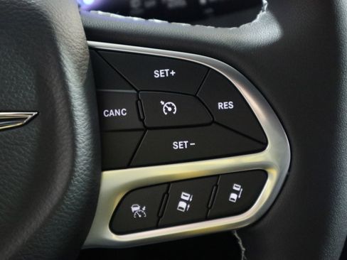 New 2026 Chrysler Pacifica Select image 30