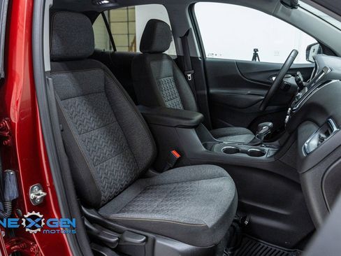 Used 2024 Chevrolet Equinox LT FWD image 38