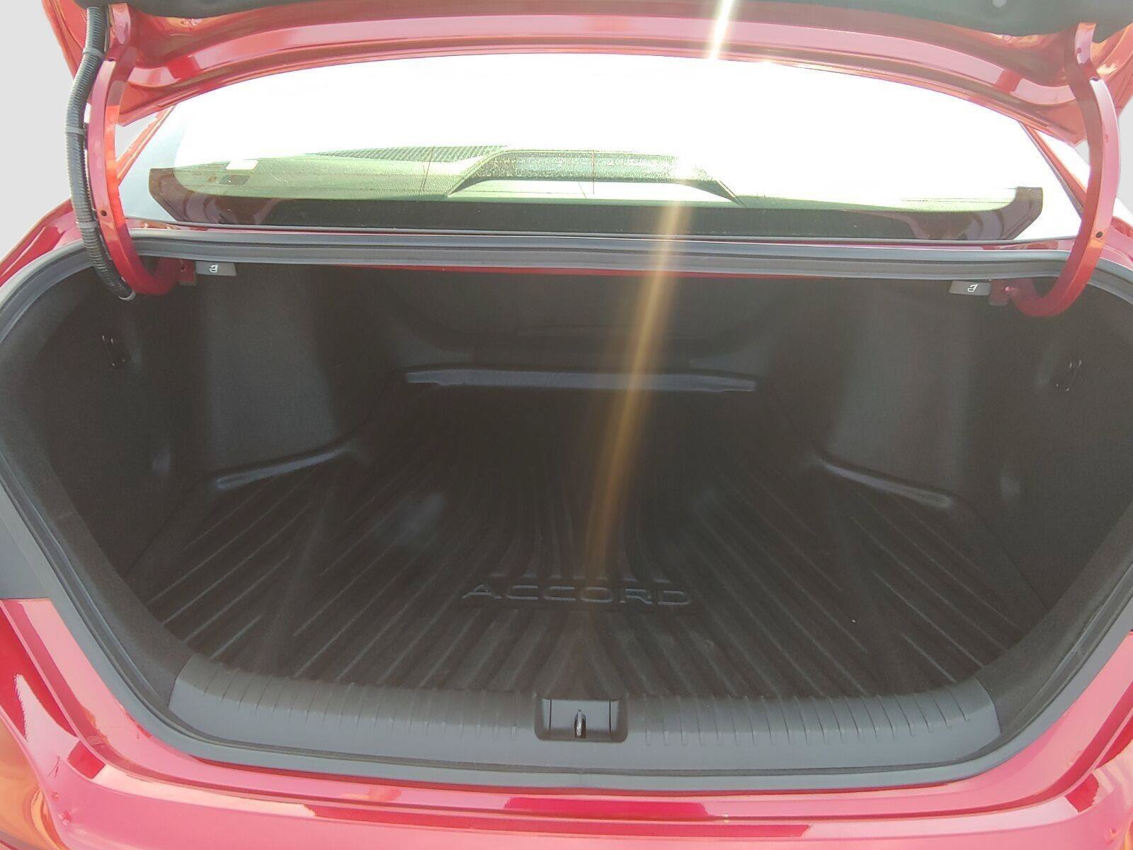 Used 2023 Honda Accord Sport image 8
