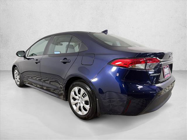 Used 2025 Toyota Corolla LE FWD image 5