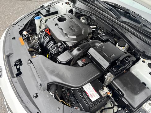 Used 2018 Kia Optima EX w/ Premium Package FWD image 14