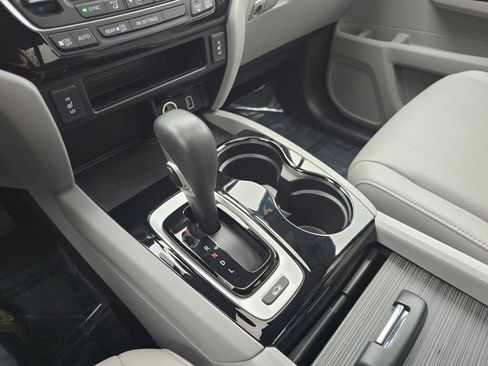 Used 2019 Honda Ridgeline RTL-E image 24