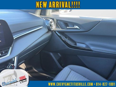 Used 2026 Chevrolet Equinox LT AWD/4WD image 29