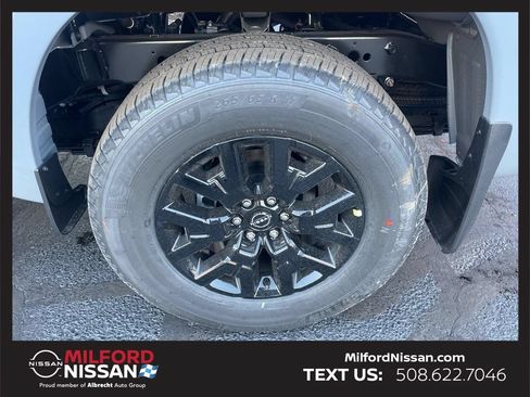 Used 2026 Nissan Frontier SV w/ All-Weather Content Package AWD/4WD image 7