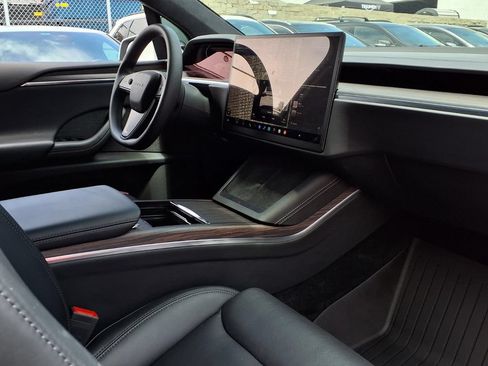 Used 2024 Tesla Model X AWD/4WD image 20
