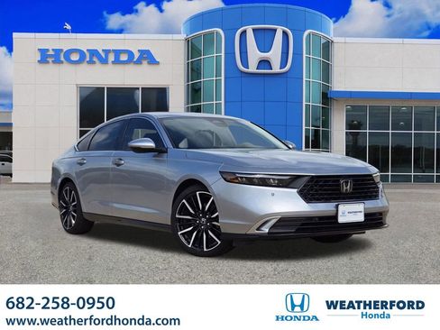 Used 2025 Honda Accord Touring image 1