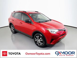 Used 2016 Toyota RAV4 LE video 1
