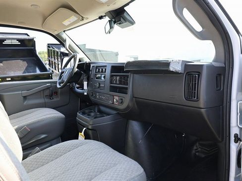 New 2025 Chevrolet Express 2500 w/ Driver Convenience Package RWD image 20