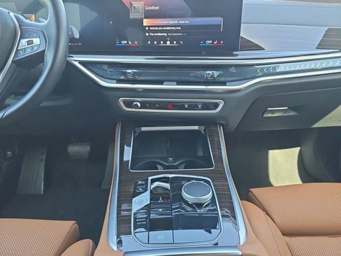 Used 2026 BMW X5 sDrive40i image 3