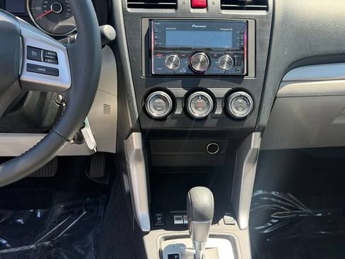Used 2015 Subaru Forester 2.5i Limited AWD/4WD image 14