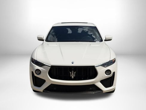 Used 2022 Maserati Levante Trofeo AWD/4WD image 5