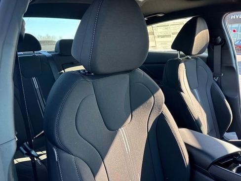 New 2026 Hyundai Elantra SEL Sport Premium FWD image 24