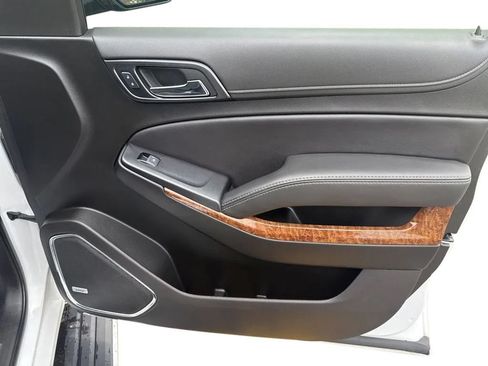 Used 2019 Chevrolet Tahoe Premier AWD/4WD image 13