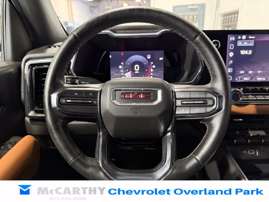 Used 2023 GMC Canyon AT4 w/ AT4 Premium Package AWD/4WD image 14
