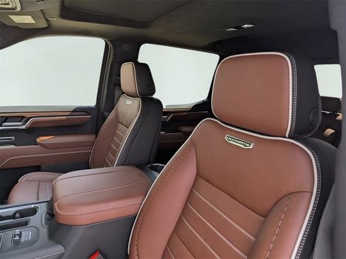 New 2026 GMC Sierra 1500 Denali Ultimate image 9
