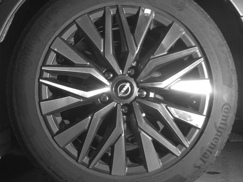 Used 2025 Nissan Altima 2.5 SV image 14