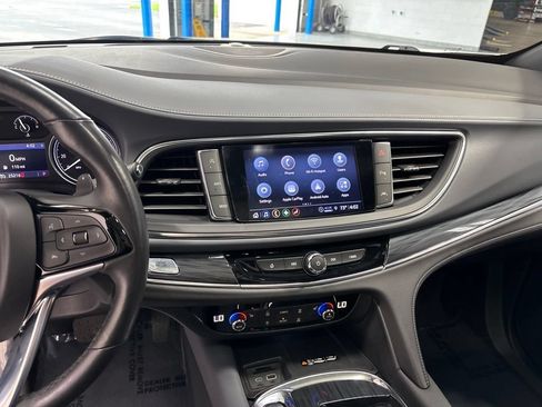 Used 2023 Buick Enclave Essence w/ Experience Buick Package AWD/4WD image 18