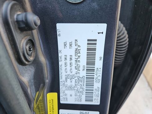 Used 2017 Toyota Tundra SR5 w/ SR5 Upgrade Package image 24