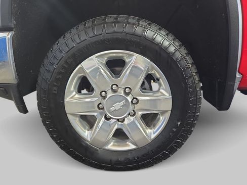 Used 2022 Chevrolet Silverado 2500 LT w/ Convenience Package AWD/4WD image 33