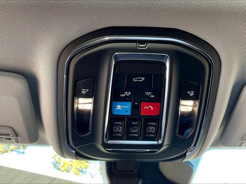 Used 2023 Jeep Grand Cherokee 4WD 4xe w/ Luxury Tech Group II image 20