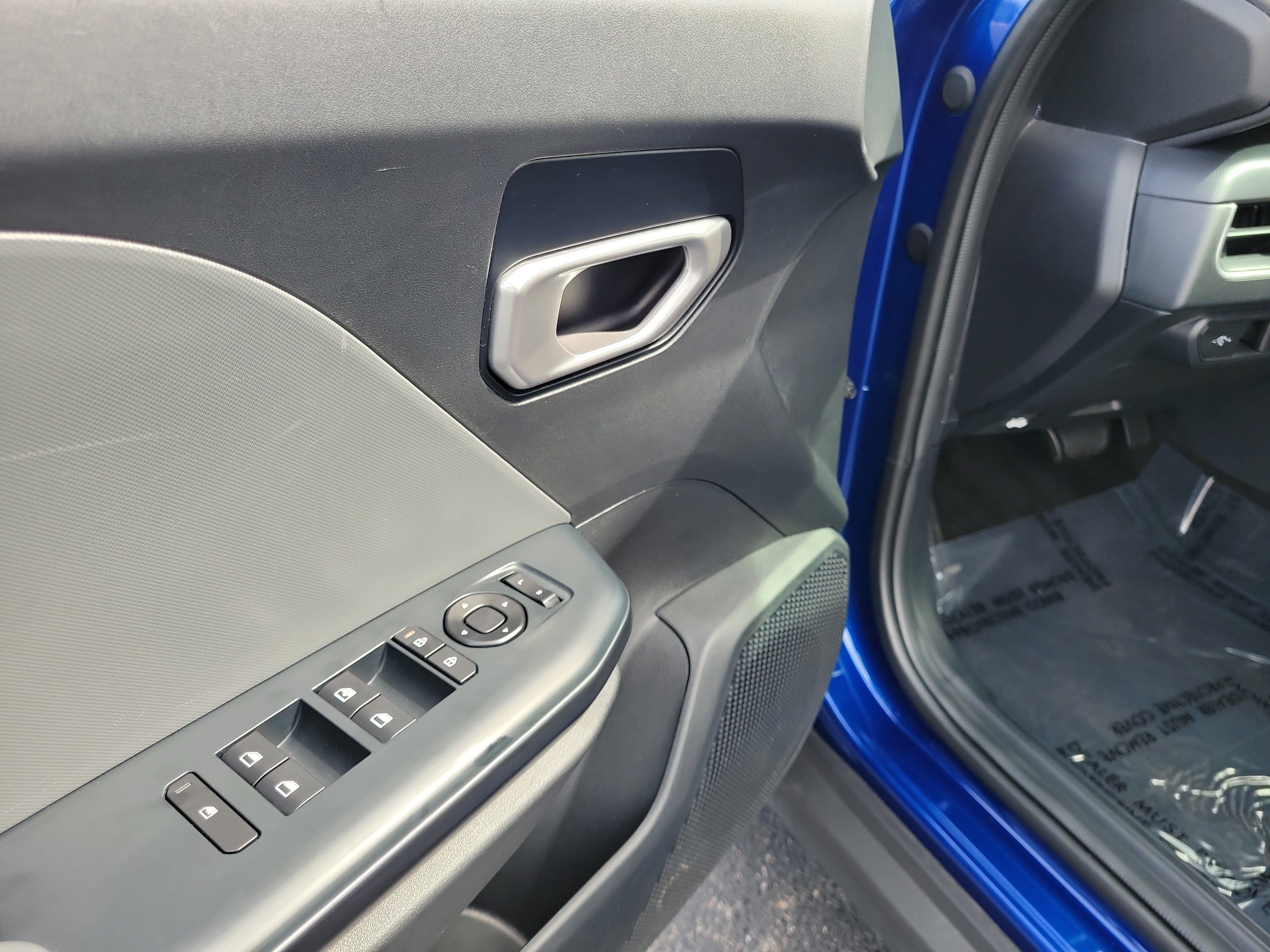 Used 2025 Kia K4 FWD image 18