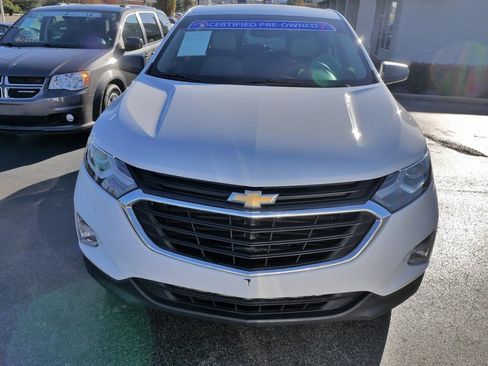 Used 2019 Chevrolet Equinox LS image 3