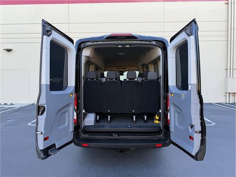 Used 2019 Ford Transit 350 XLT image 23